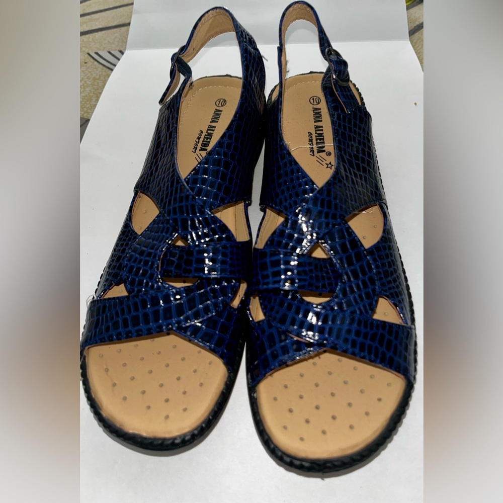 Blue Croc-Embossed Sandals - Picture 5 of 8